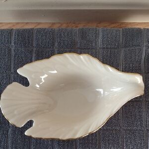 Lenox Dove Dish Porcelain Dish Ivory Colored with 24K Gold Trim